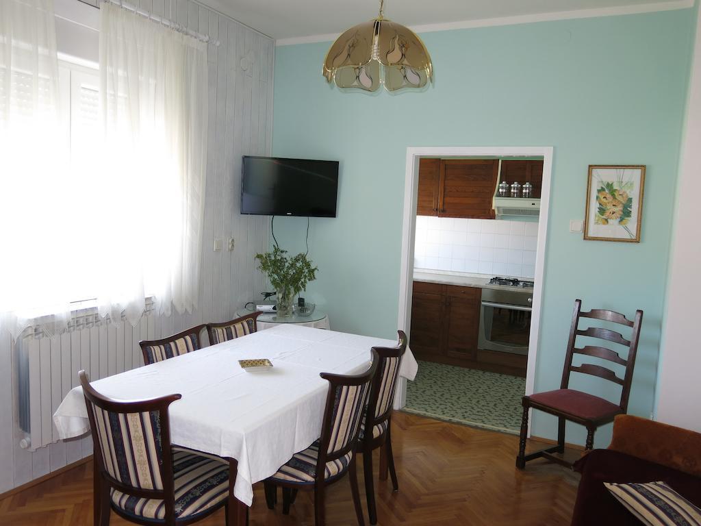 Apartments Coce 트로기르 객실 사진